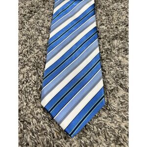 HUGO BOSS 100% SILK  SHADES oF BLUE STRIPES Made‎ In Italy